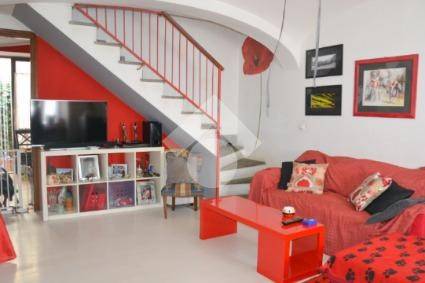 casa semindipendente in vendita ad Asti in zona Serravalle