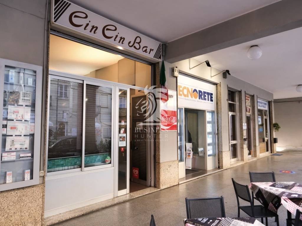 negozio in vendita ad Asti