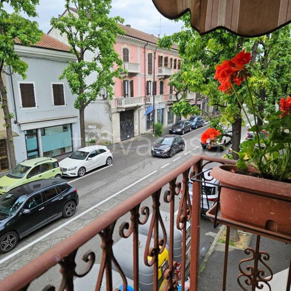 appartamento in vendita ad Asti in zona Trincere