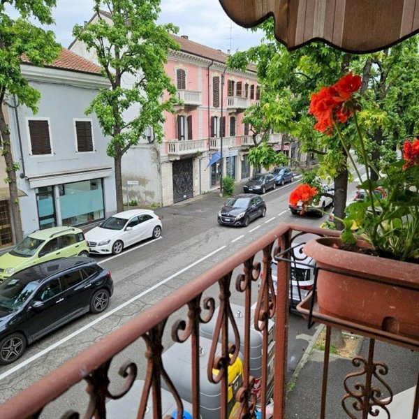 appartamento in vendita ad Asti in zona Centro Città