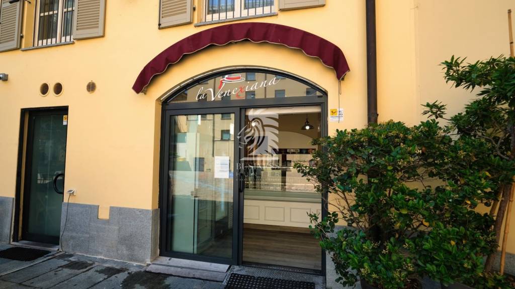 negozio in vendita ad Asti in zona Centro Città