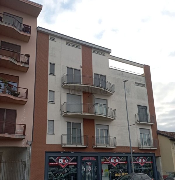 appartamento in vendita ad Asti in zona Pilone