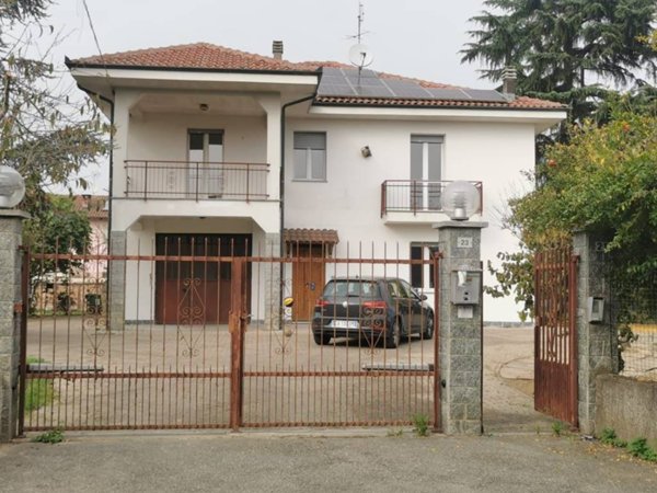 casa indipendente in vendita ad Asti
