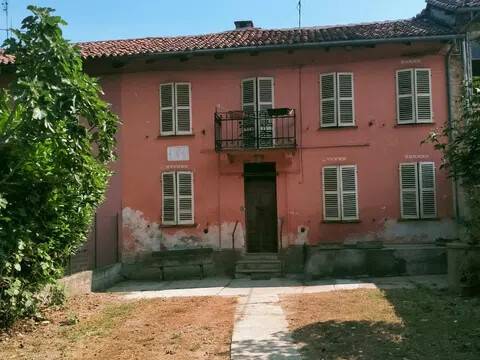 casa indipendente in vendita ad Asti in zona Montemarzo