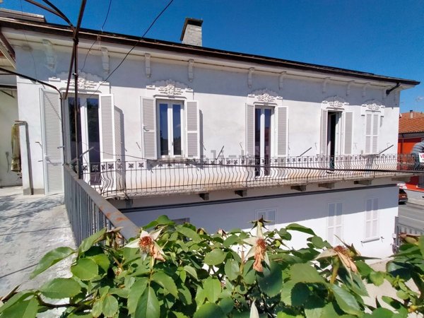 casa indipendente in vendita ad Asti