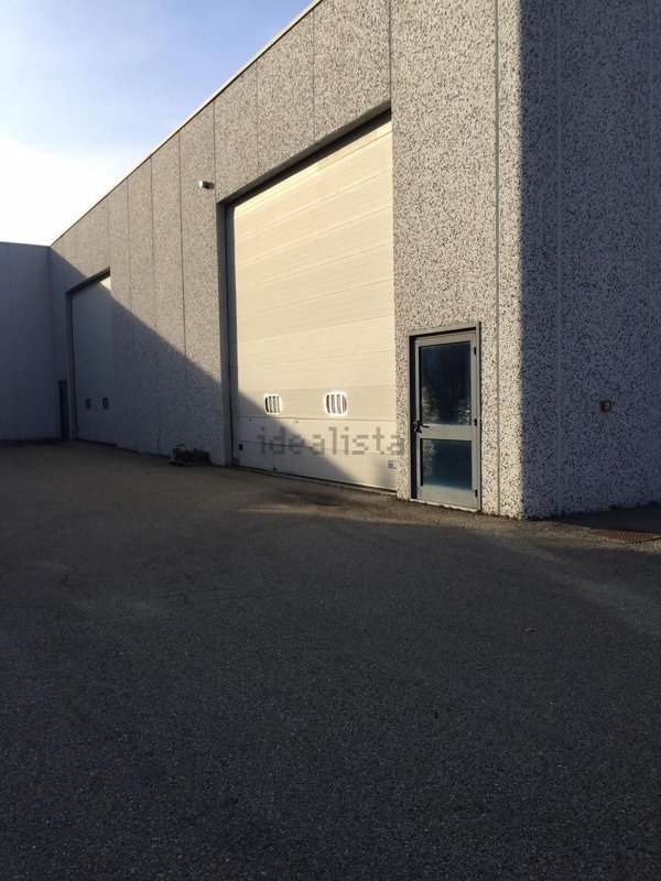 casa indipendente in vendita ad Asti in zona Pilone