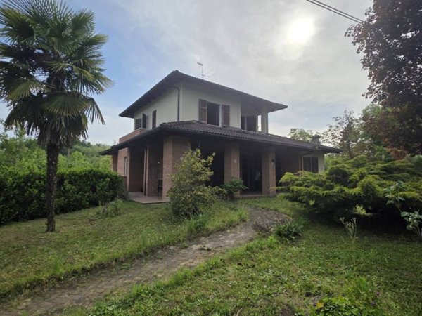 casa indipendente in vendita ad Asti in zona Variglie