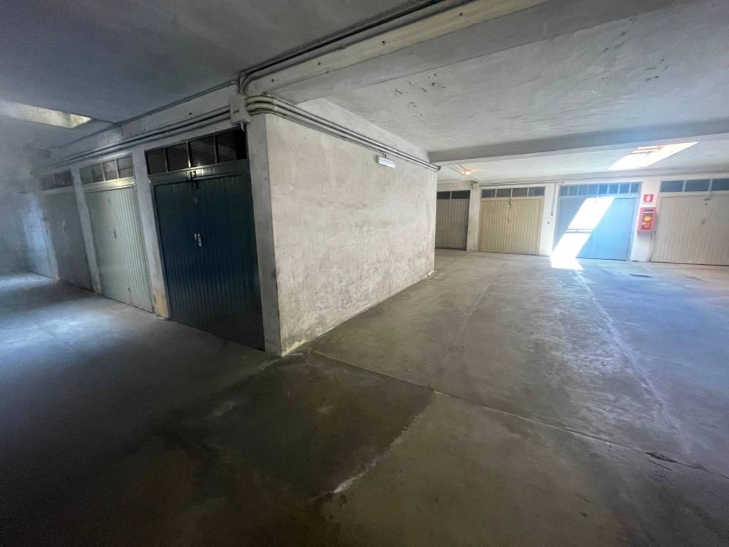 casa indipendente in vendita ad Asti in zona Quarto