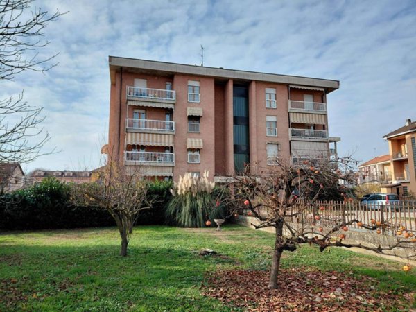 appartamento in vendita ad Asti in zona Pilone