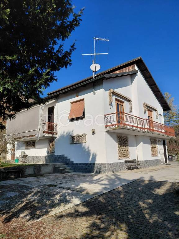 casa indipendente in vendita ad Asti in zona Variglie