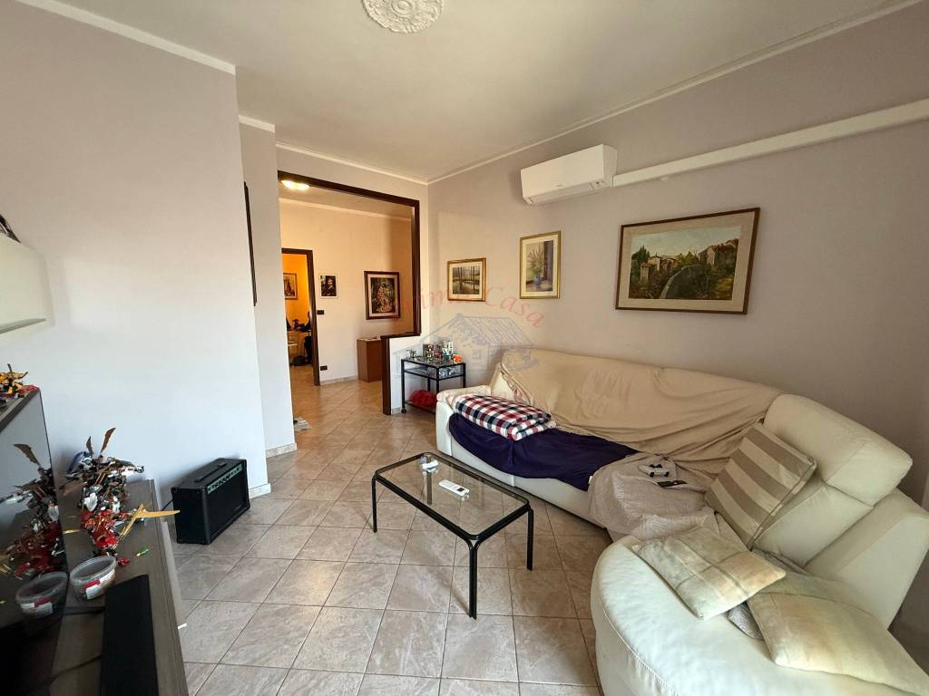 appartamento in vendita ad Asti in zona Bramairate