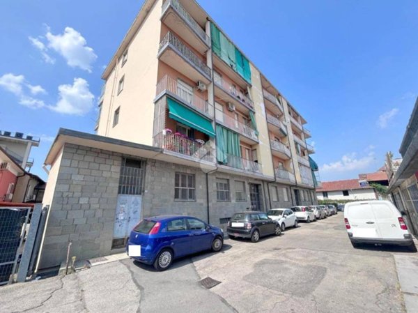 appartamento in vendita ad Asti in zona Pilone
