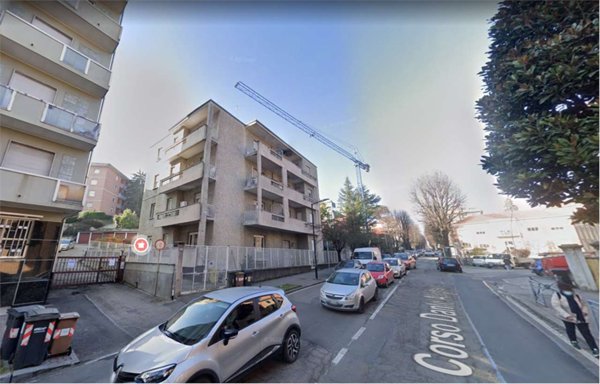 locale di sgombero in vendita ad Asti in zona Corso Dante