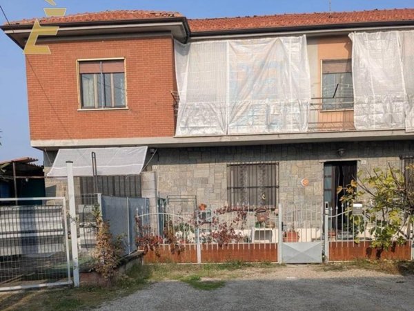 casa indipendente in vendita ad Asti in zona Trincere