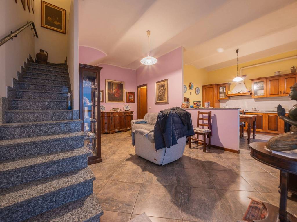 casa indipendente in vendita ad Asti
