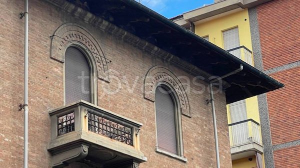 casa indipendente in vendita ad Asti in zona Corso Dante