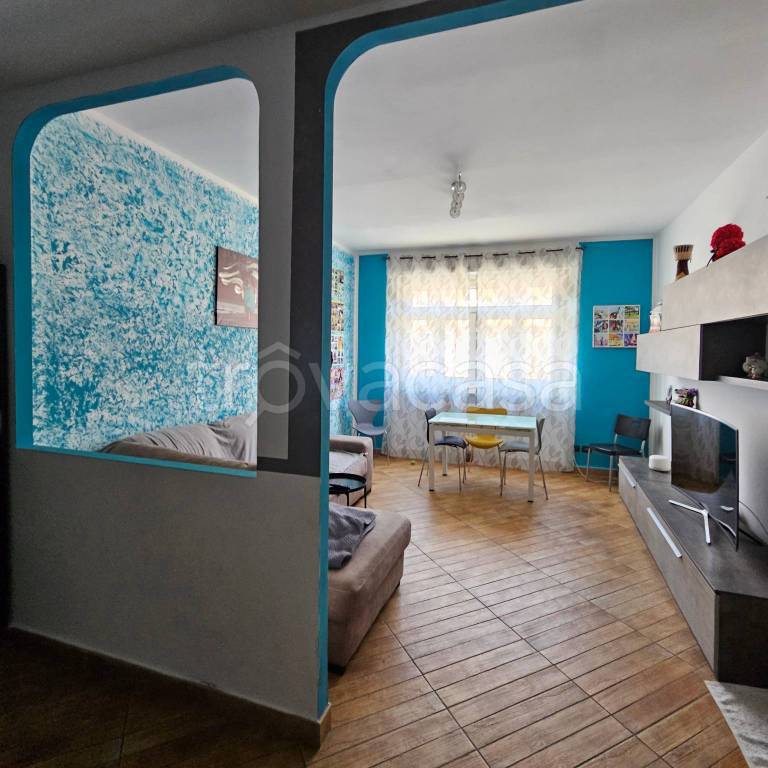 appartamento in vendita ad Asti in zona Pilone