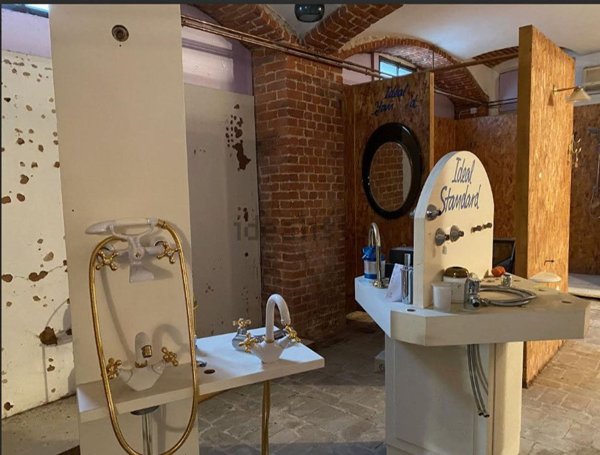 locale commerciale in vendita ad Asti in zona Centro Città