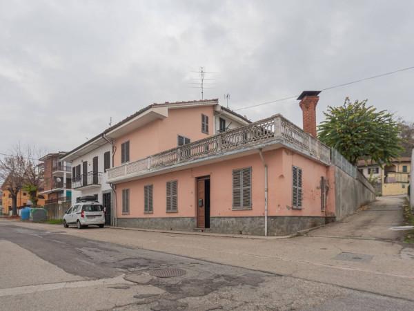 casa indipendente in vendita ad Asti in zona Valenzani