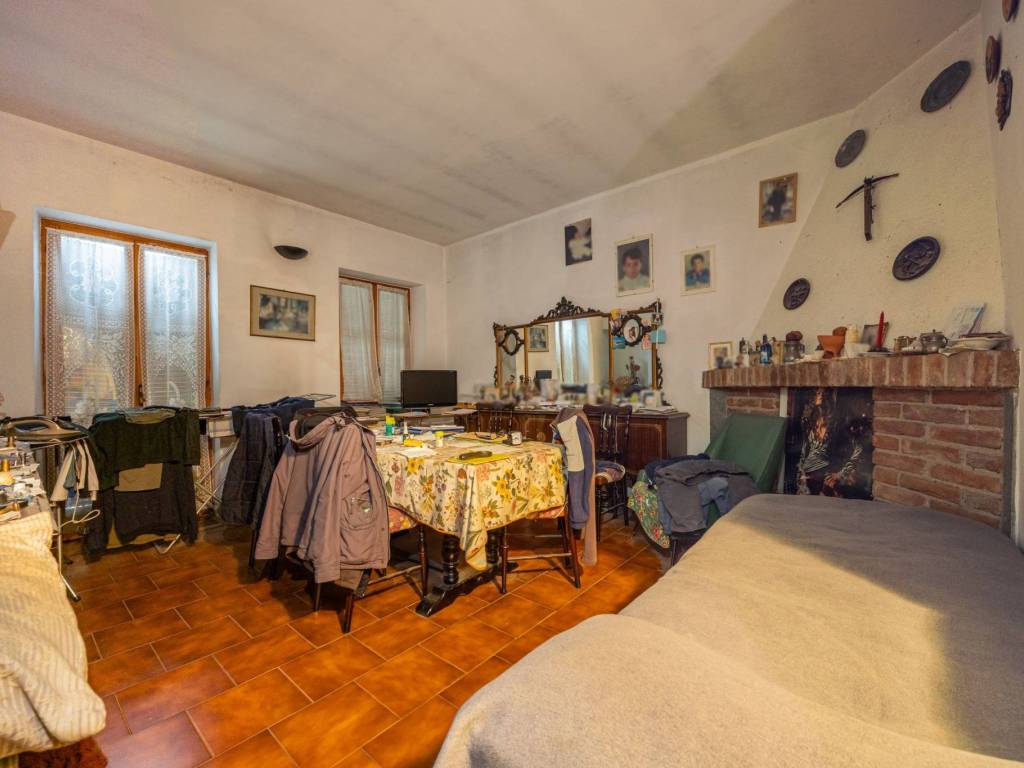 casa indipendente in vendita ad Asti in zona Trincere