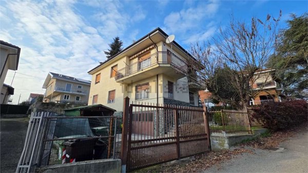casa indipendente in vendita ad Asti