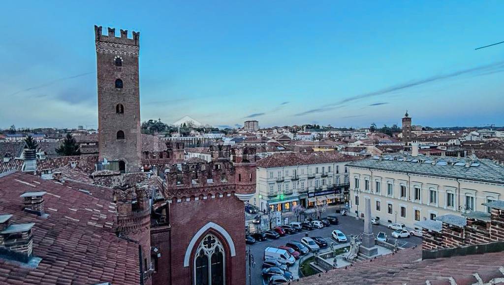 appartamento in vendita ad Asti in zona Centro Città