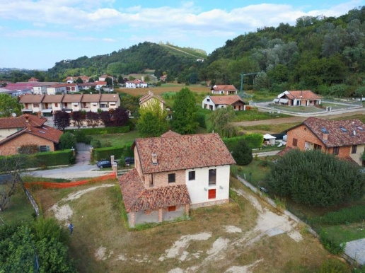 casa indipendente in vendita ad Asti in zona San Marzanotto