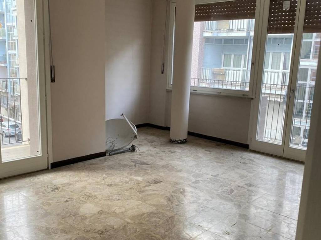 appartamento in vendita ad Asti in zona Via Pietro Micca