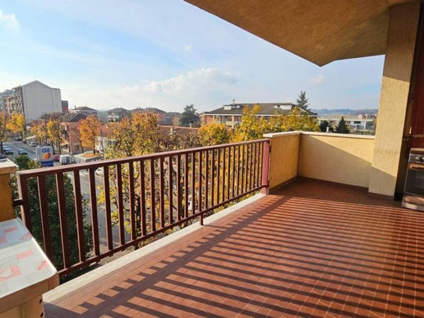 appartamento in vendita ad Asti in zona Trincere