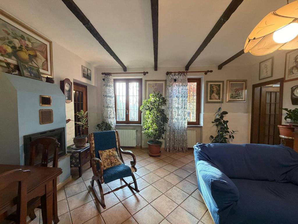 casa indipendente in vendita ad Asti in zona Centro Città