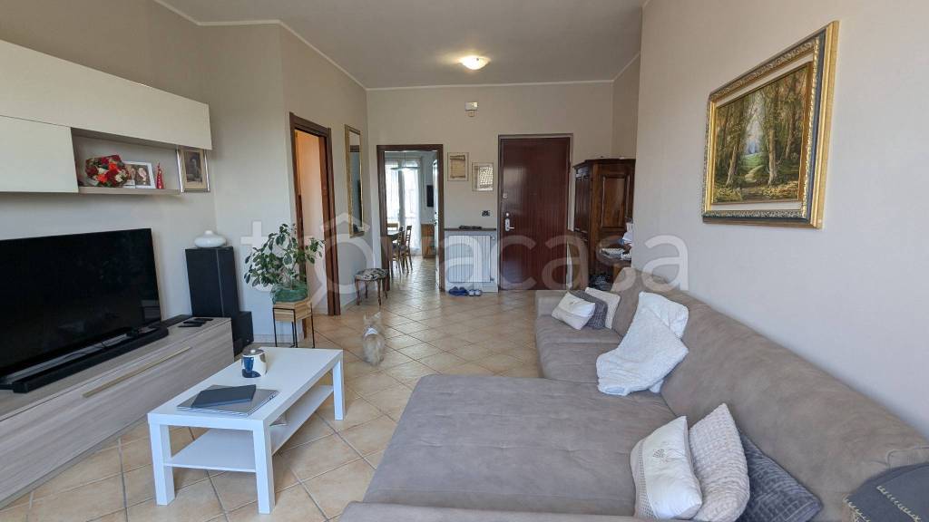 appartamento in vendita ad Asti in zona Quarto