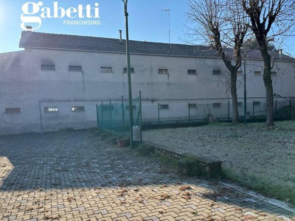 locale di sgombero in vendita ad Asti in zona Corso Volta