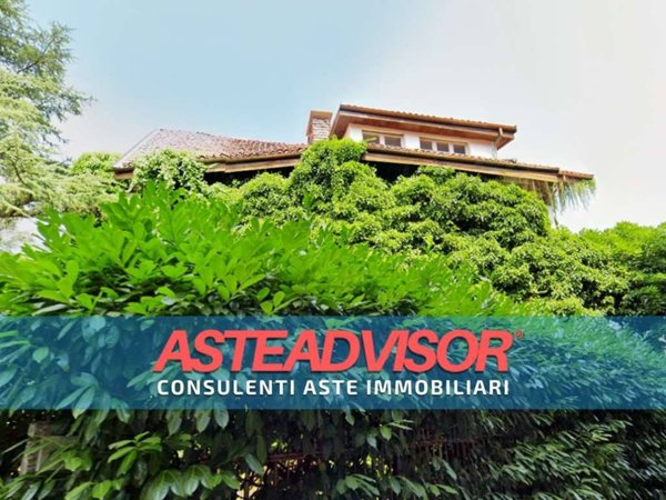 casa indipendente in vendita ad Asti in zona Questura