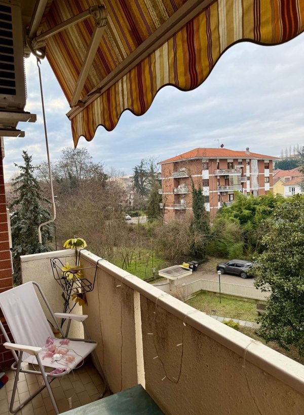 appartamento in vendita ad Asti in zona Valmanera