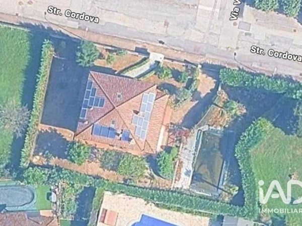 casa indipendente in vendita ad Asti in zona Castiglione