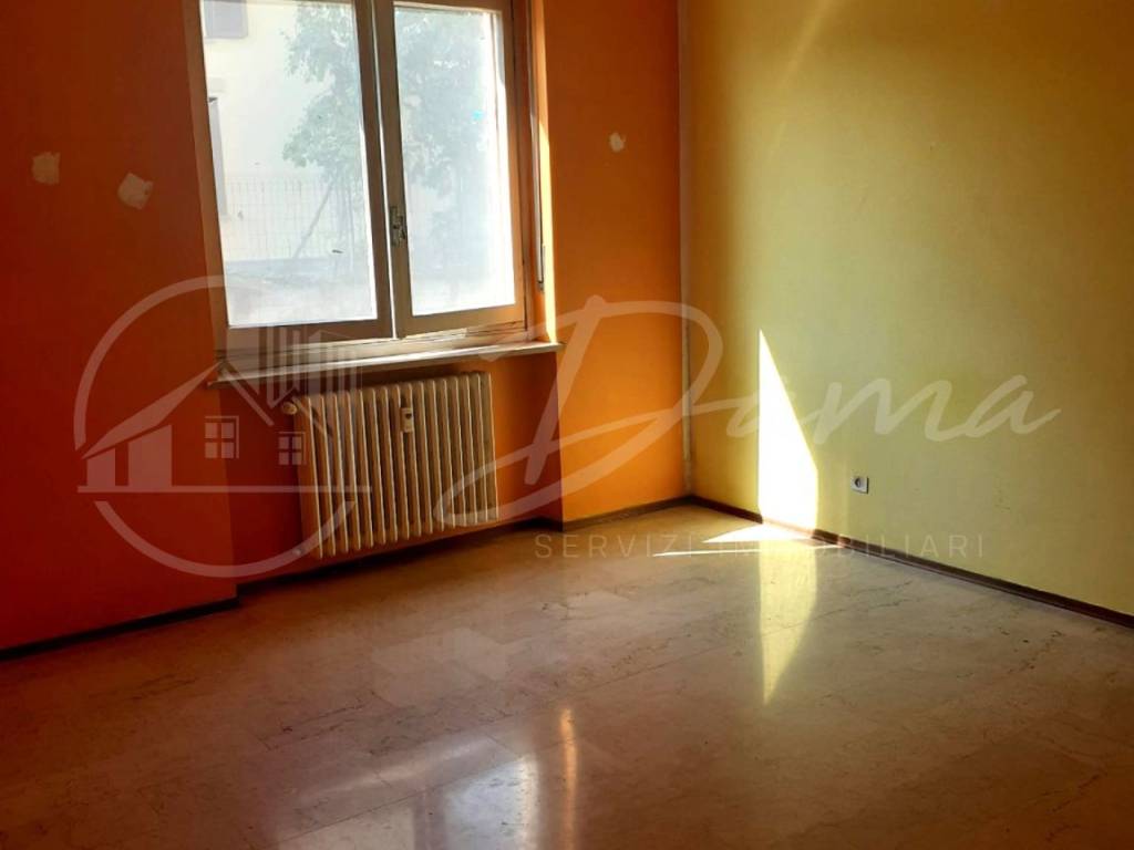 appartamento in vendita ad Asti in zona Questura