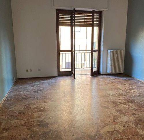 appartamento in vendita ad Asti in zona Palucco