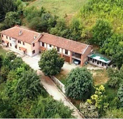 casa indipendente in vendita ad Asti in zona Bramairate