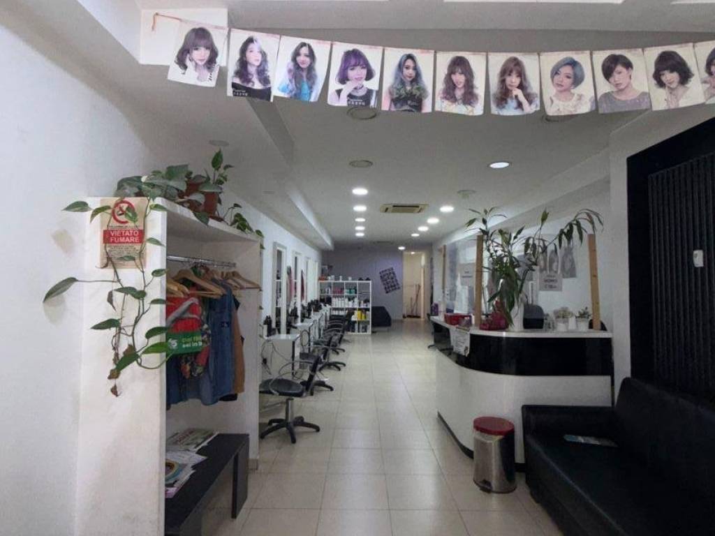 negozio in vendita ad Asti in zona Centro Città