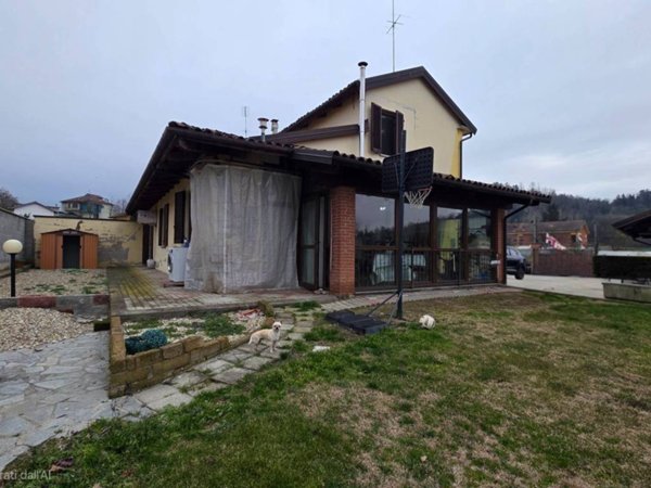 casa indipendente in vendita ad Asti