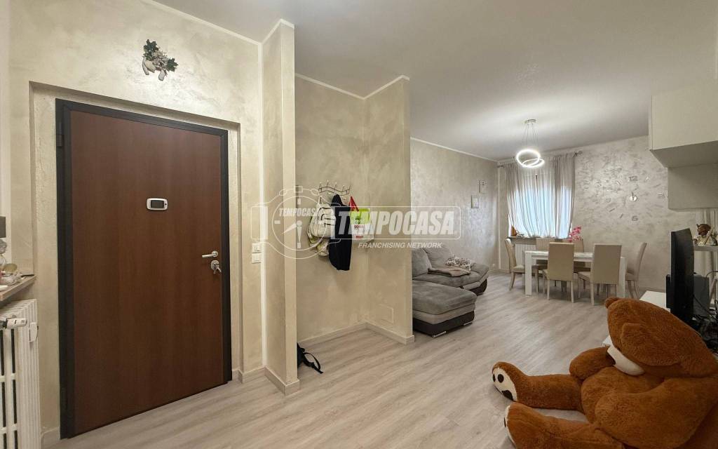 appartamento in vendita ad Asti in zona Quarto