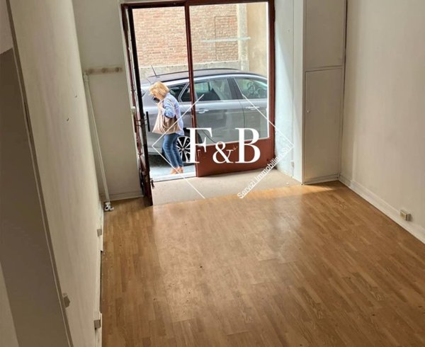 locale commerciale in vendita ad Asti