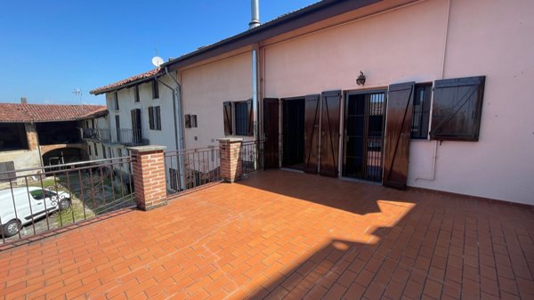 casa indipendente in vendita ad Asti in zona Stazione di Portacomaro