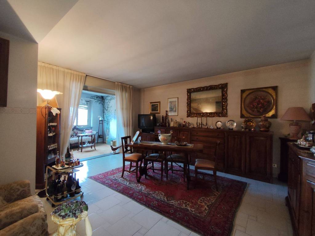 appartamento in vendita ad Asti in zona Quarto