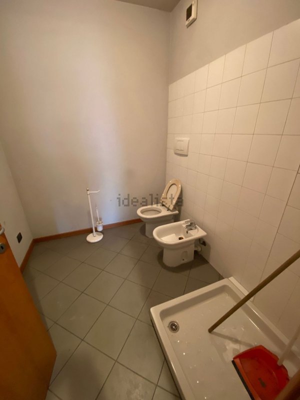 ufficio in vendita ad Asti