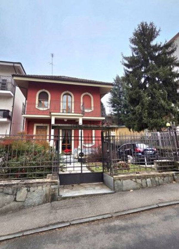 casa indipendente in vendita ad Asti