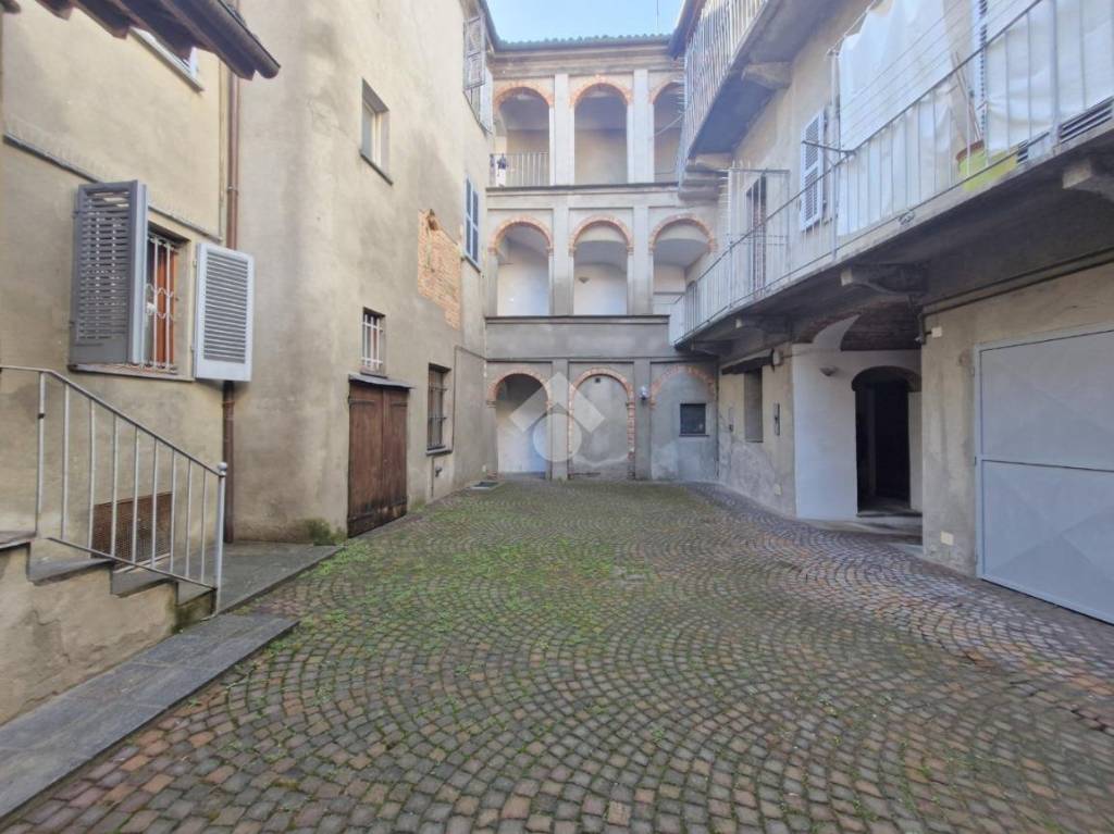 appartamento in vendita ad Asti in zona Centro Città