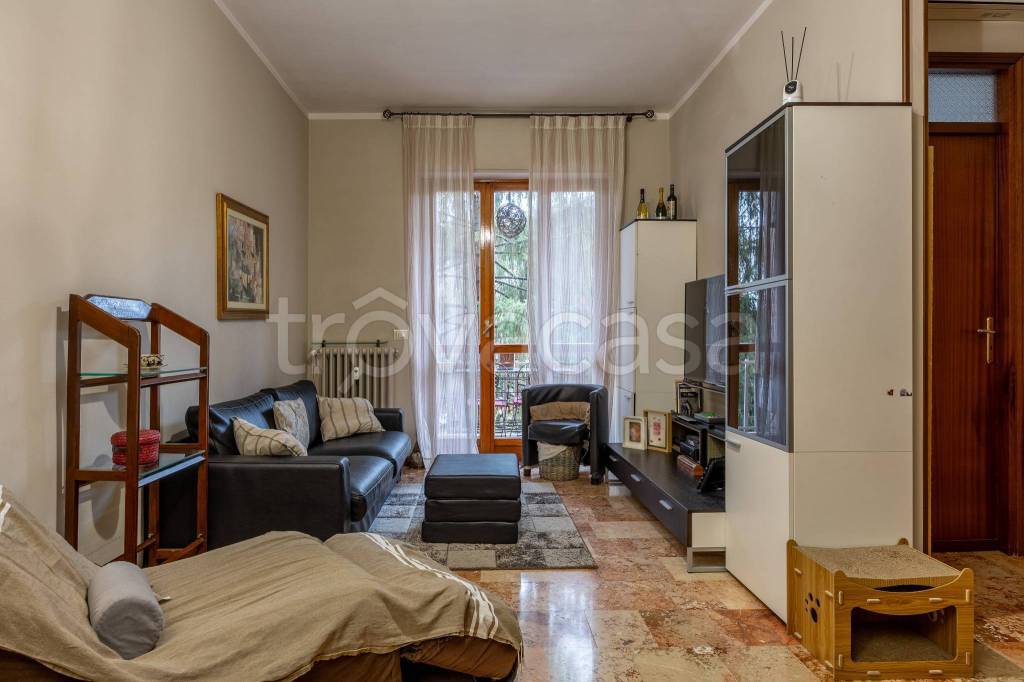 appartamento in vendita ad Asti in zona Questura