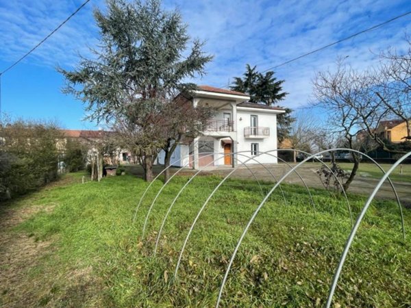 casa indipendente in vendita ad Asti