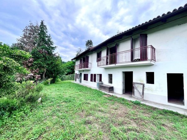 casa indipendente in vendita ad Asti in zona Casabianca